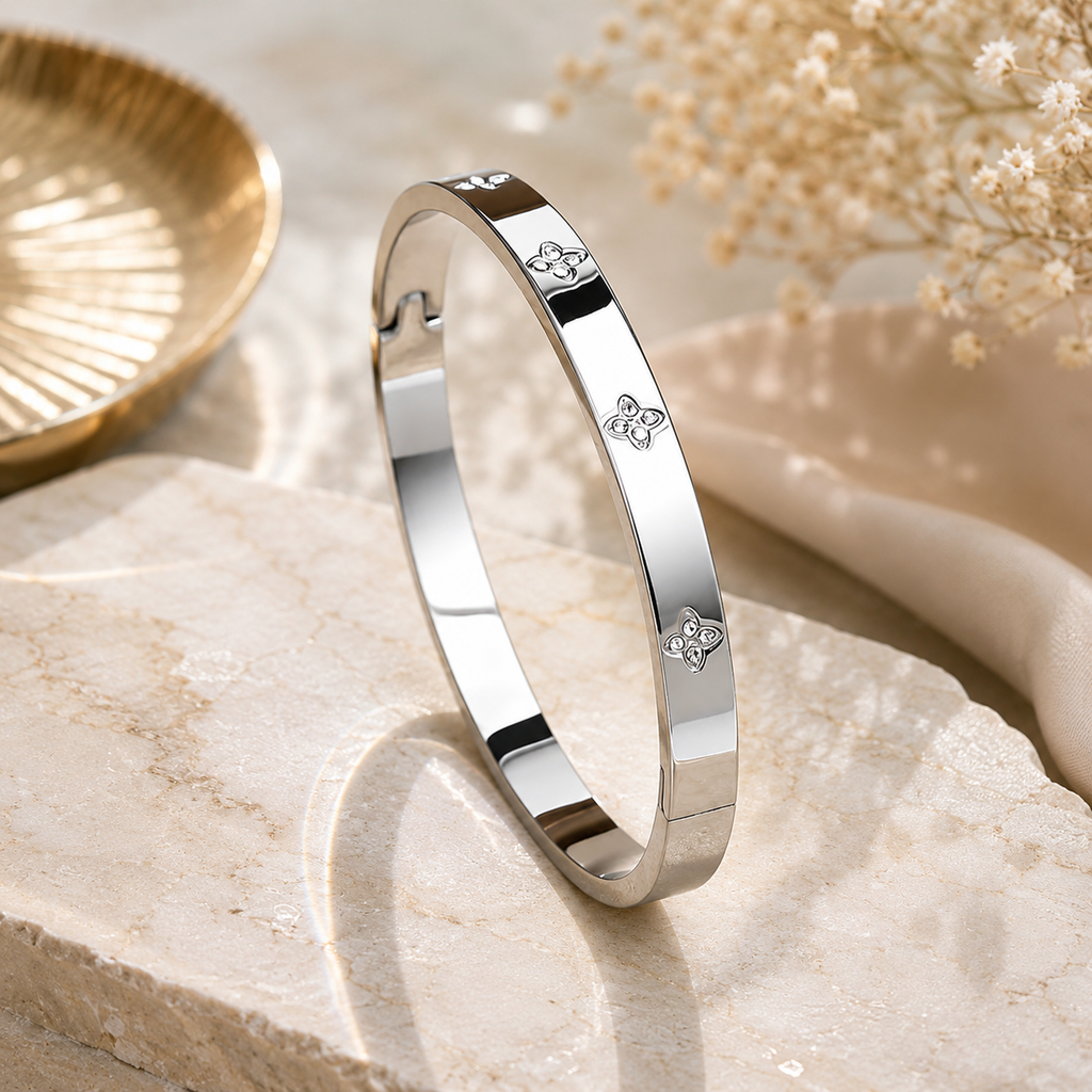 Crystal Clover Bracelet